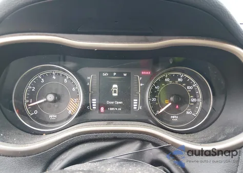 2014 Jeep Cherokee Latitude z USA, uszkodzony, nr VIN 1C4PJLCS8EW115668